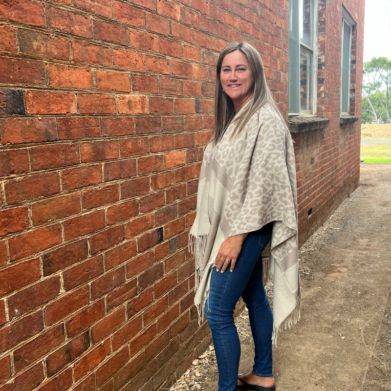 Light Leopard Print Poncho Side On – Love Shack Giftware