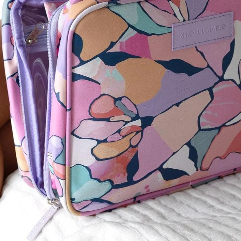 MINDFUL MARLO – LARGE HANGING TOILETRY BAG – WILLOW – LOVE SHACK GIFTWARE (1)