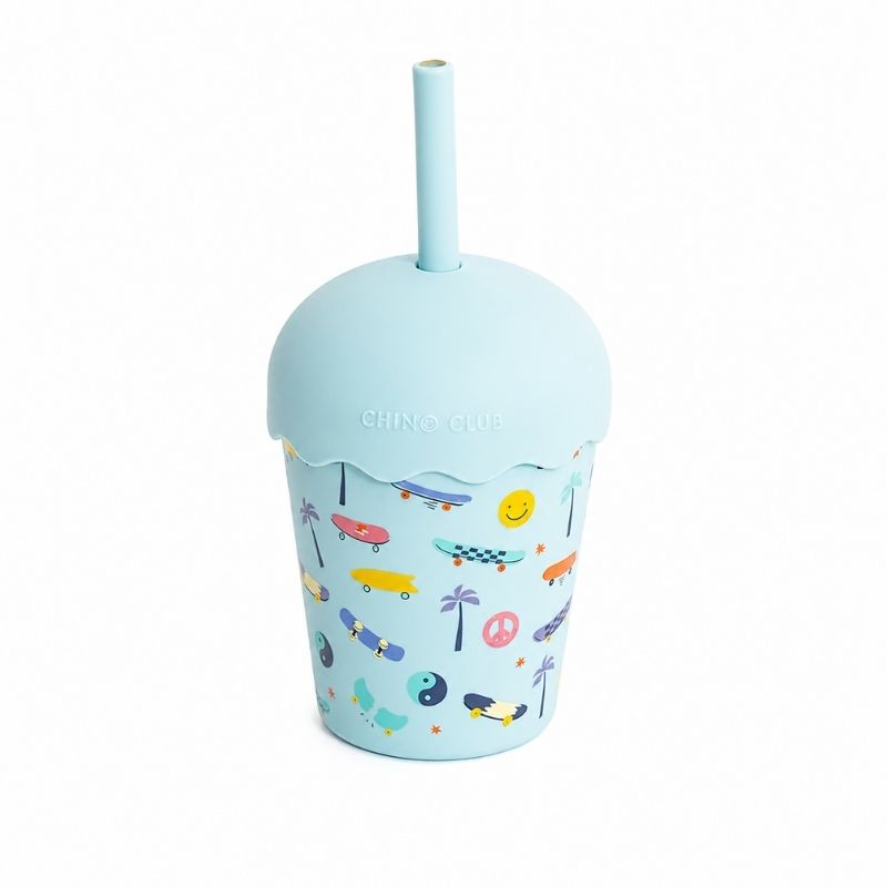 Skate Mini Smoothie Cup & Straw 200 ml on a white background