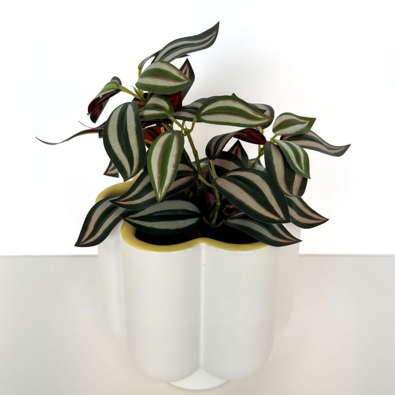 Groovy Flower Planter White & Yellow 16. (1)