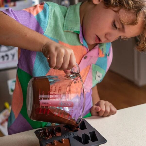 Ice Cube Tray - Letter M is for Mum - Drinks Plinks - Love Shack Giftware